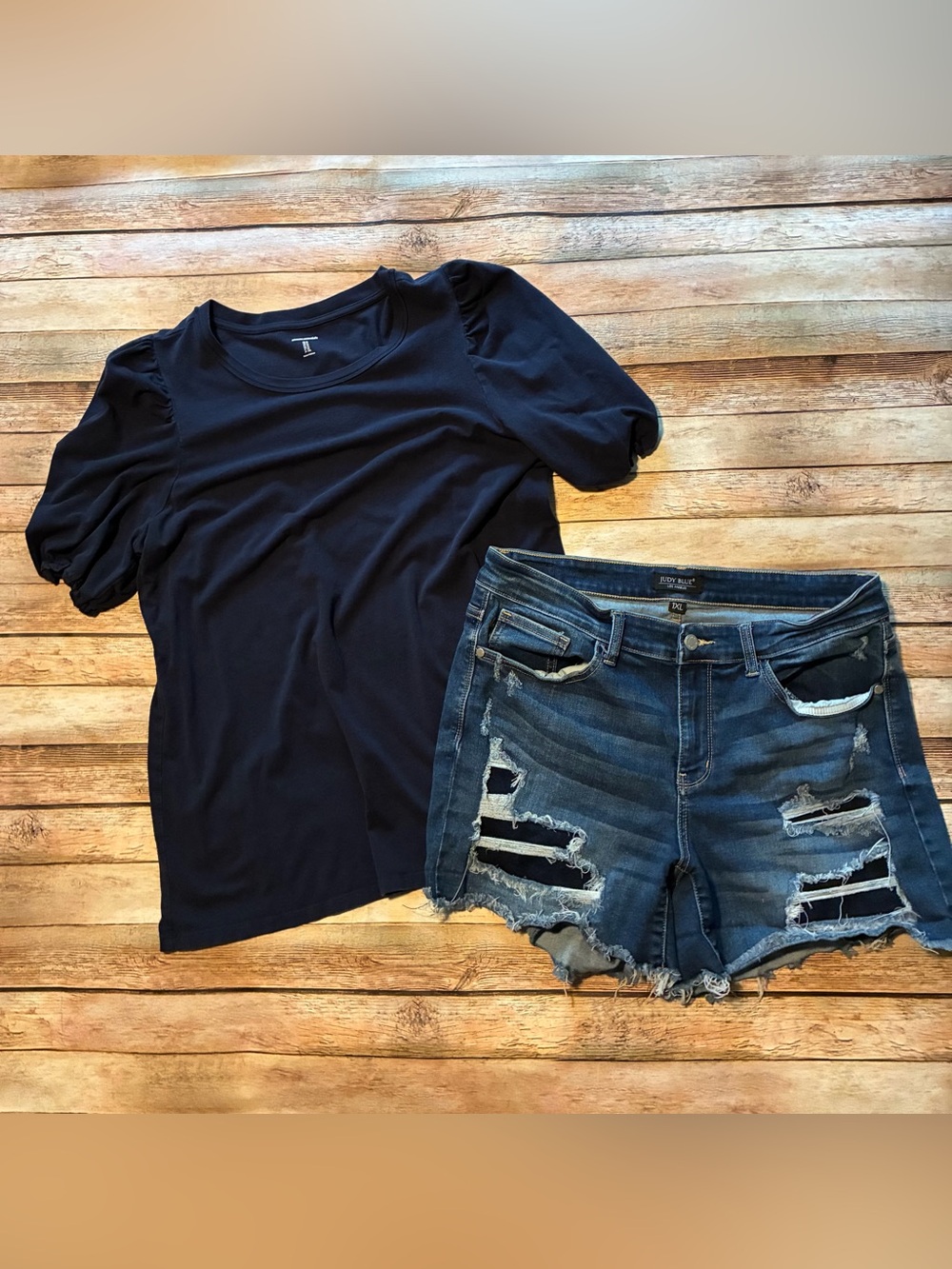 Judy Blue Jean Shorts 1XL and navy short sleeve top set